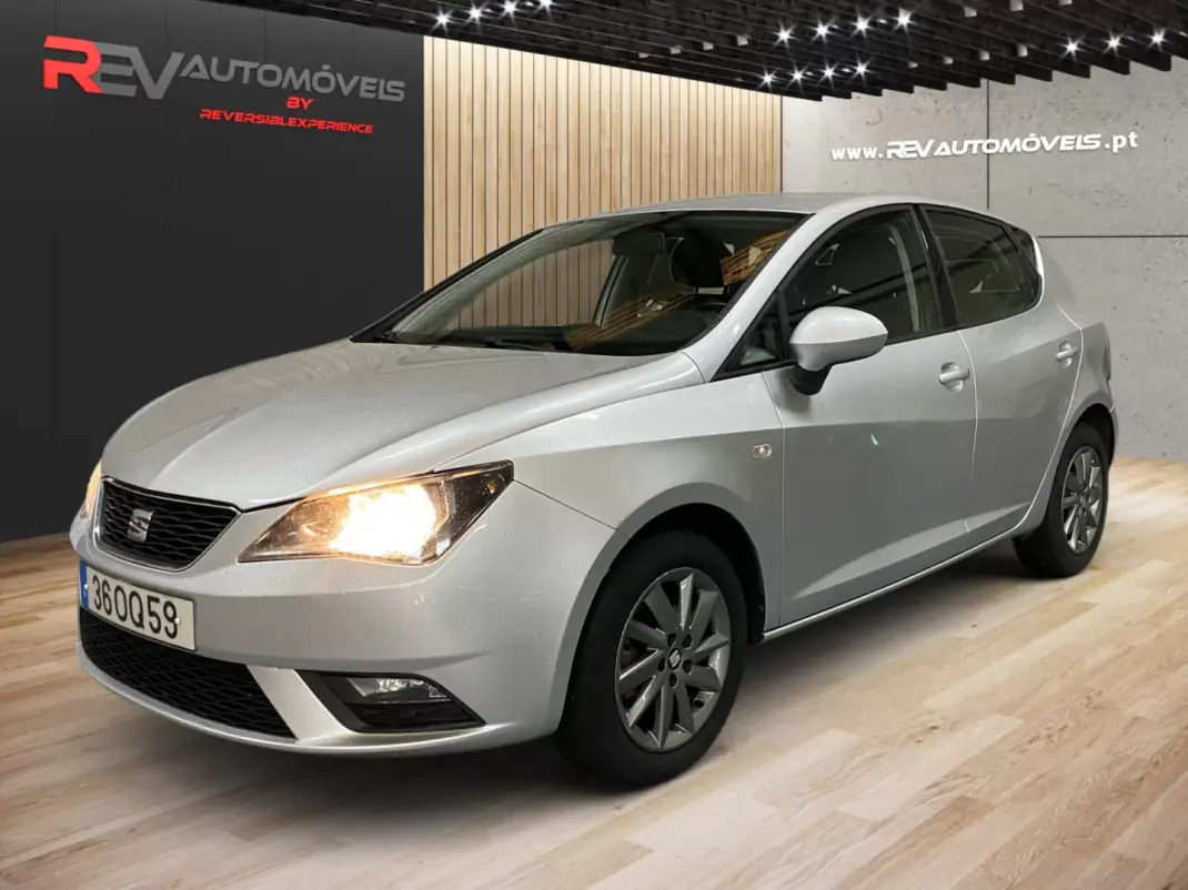 SEAT Ibiza 2014 - 5750 EUR, 290400 km - AUTO.MOTO.pt - 290400km - foto 1 de 19