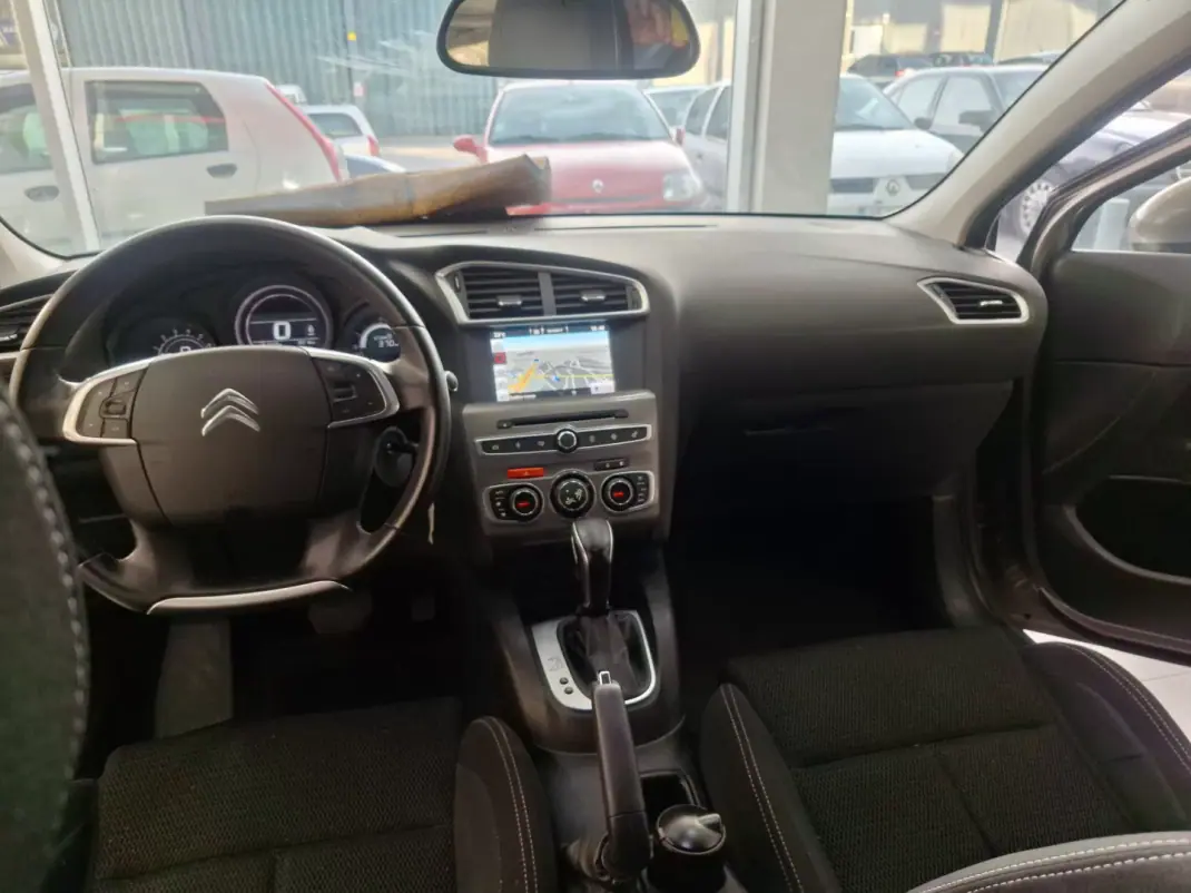 Citroën C4 2016 - 9900 EUR, 131000 km - AUTO.MOTO.pt - 131000km - foto 17 de 18