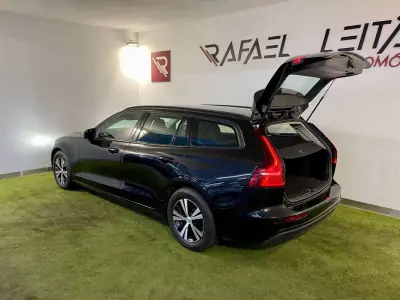 Volvo V60 2020 - 20950 EUR, 154000 km - AUTO.MOTO.pt - 154000km - foto 29 de 30