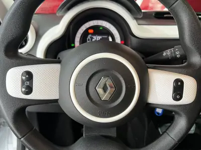 Renault Twingo 2022 - 13900 EUR, 6145 km - AUTO.MOTO.pt - 6145km - foto 12 de 21