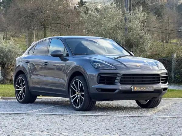 Porsche Cayenne Coupé 2021 - 64999 EUR, 119000 km - AUTO.MOTO.pt - 119000km - foto 32 de 37