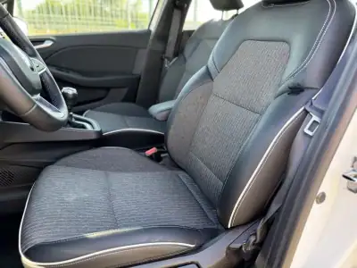 Renault Clio 2021 - 16400 EUR, 88000 km - AUTO.MOTO.pt - 88000km - foto 18 de 20