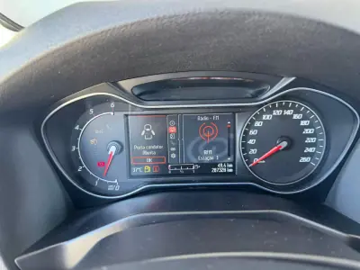 Ford Mondeo SW 2011 - 6500 EUR, 287000 km - 287000km - foto 6 de 7