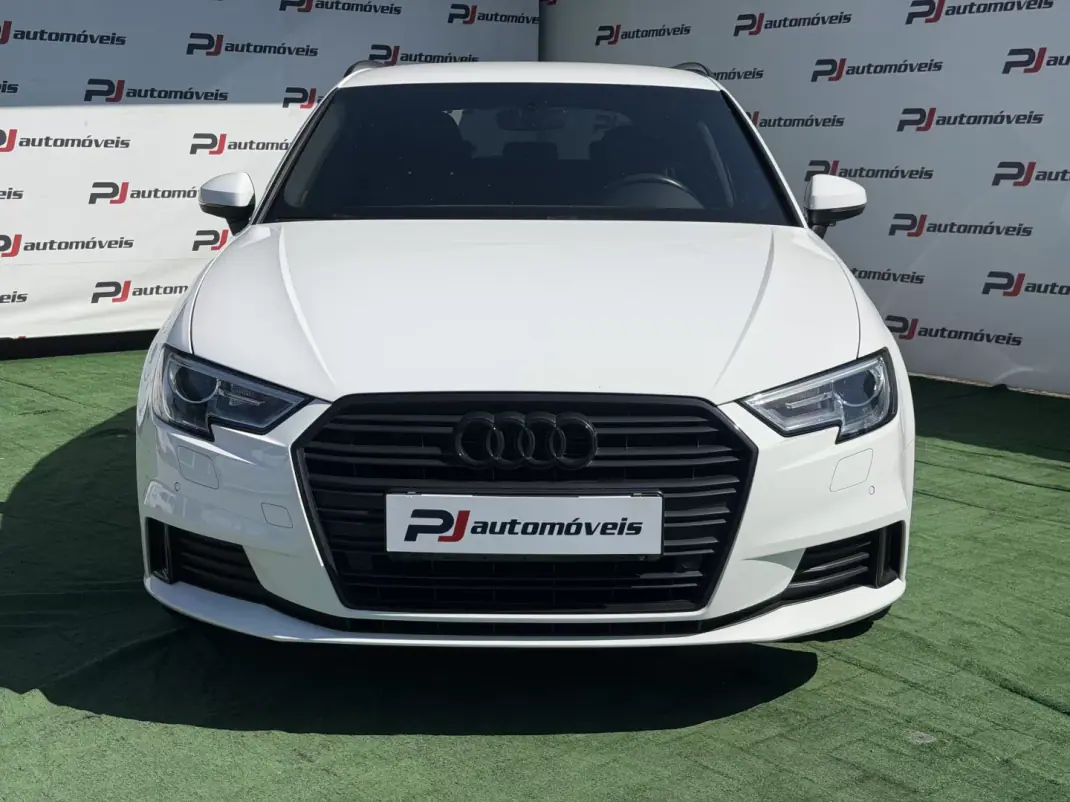 Audi A3 Sportback 2018 - 18500 EUR, 135000 km - AUTO.MOTO.pt - 135000km - foto 3 de 23
