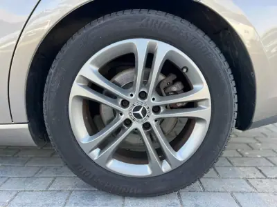 Mercedes-Benz CLA 180 2020 - 27250 EUR, 65812 km - AUTO.MOTO.pt - 65812km - foto 5 de 21
