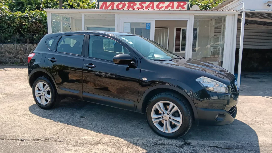 Nissan Qashqai 2012 - 8500 EUR, 242080 km - AUTO.MOTO.pt - 242080km - foto 1 de 24