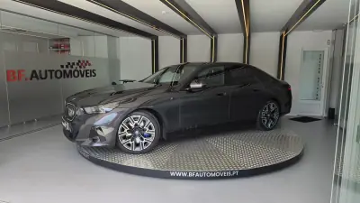 BMW i5 2025 - 56750 EUR, 43090 km - 43090km - foto 2 de 64