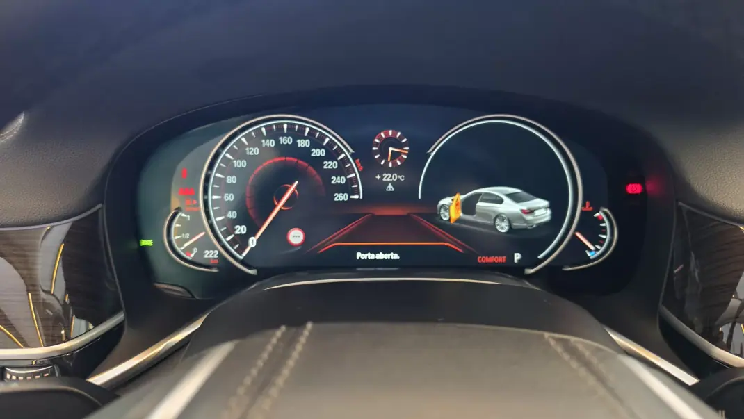 BMW 730 2016 - 29900 EUR, 188987 km - AUTO.MOTO.pt - 188987km - foto 46 de 69