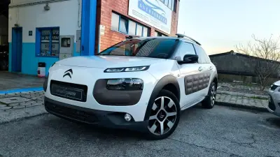 Citroën C4 Cactus 2014 - 11800 EUR, 141000 km - AUTO.MOTO.pt - 141000km - foto 15 de 18