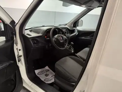 Fiat Doblo 2019 - 8999 EUR, 160500 km - AUTO.MOTO.pt - 160500km - foto 6 de 10
