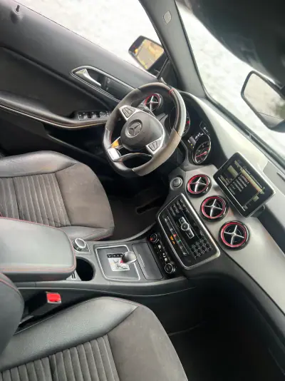 Mercedes-Benz GLA 45 AMG 2015 - 34900 EUR, 125000 km - AUTO.MOTO.pt - 125000km - foto 28 de 28
