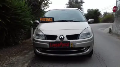 Renault Mégane Scénic 2008 - 5500 EUR, 258850 km - AUTO.MOTO.pt - 258850km - foto 3 de 21