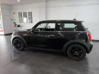 MINI Cooper 2016 - 15000 EUR, 90000 km - AUTO.MOTO.pt - 90000km - foto 3 de 12