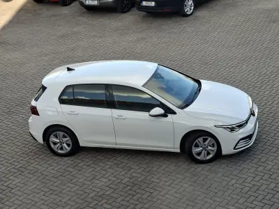 Volkswagen Golf 2021 - 16750 EUR, 61800 km - AUTO.MOTO.pt - 61800km - foto 13 de 28