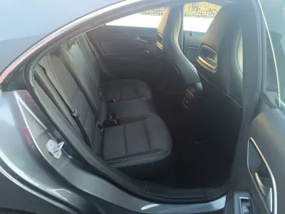 Mercedes-Benz CLA 200 2013 - 16900 EUR, 165407 km - AUTO.MOTO.pt - 165407km - foto 12 de 23