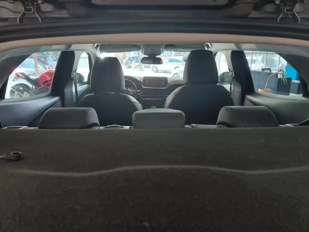 Peugeot 2008 2021 - 16900 EUR, 84000 km - 84000km - foto 7 de 21