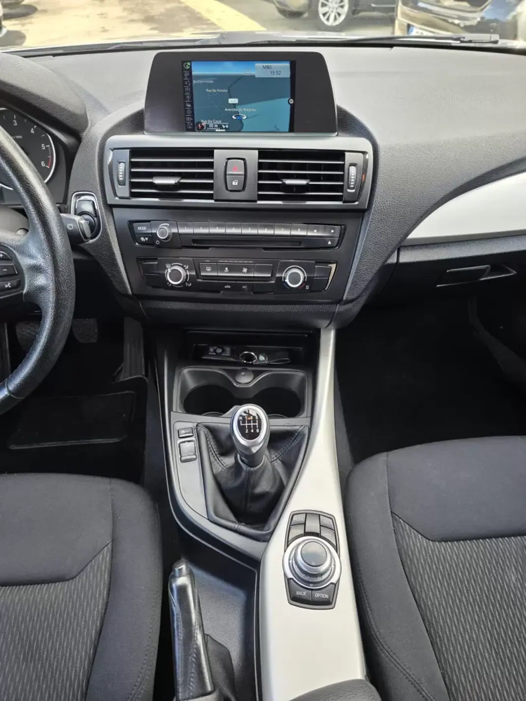 BMW 116 2014 - 11990 EUR, 180000 km - AUTO.MOTO.pt - 180000km - foto 20 de 32