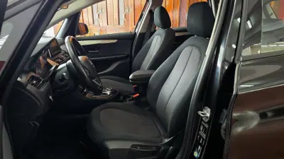 BMW 216 Active Tourer 2016 - 14350 EUR, 164784 km - AUTO.MOTO.pt - 164784km - foto 55 de 71