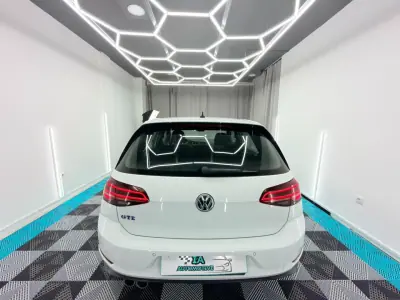 Volkswagen Golf 2020 - 19500 EUR, 148000 km - AUTO.MOTO.pt - 148000km - foto 7 de 22