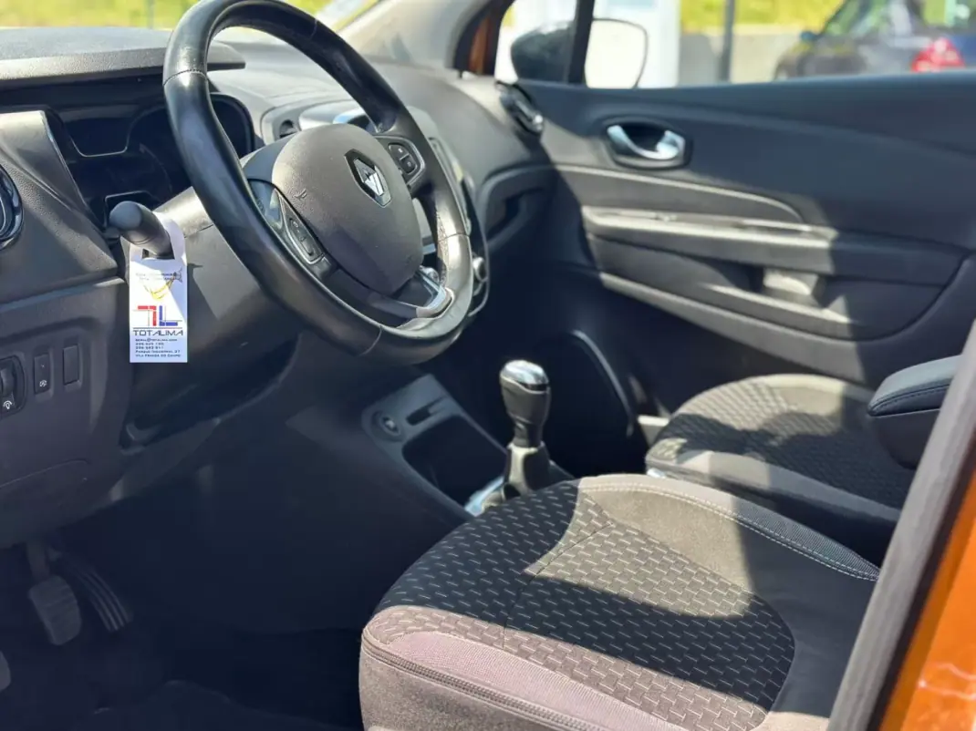 Renault Captur 2019 - 17990 EUR, 55017 km - 55017km - foto 8 de 16