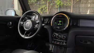 MINI Cooper 2020 - 20900 EUR, 89639 km - 89639km - foto 9 de 13