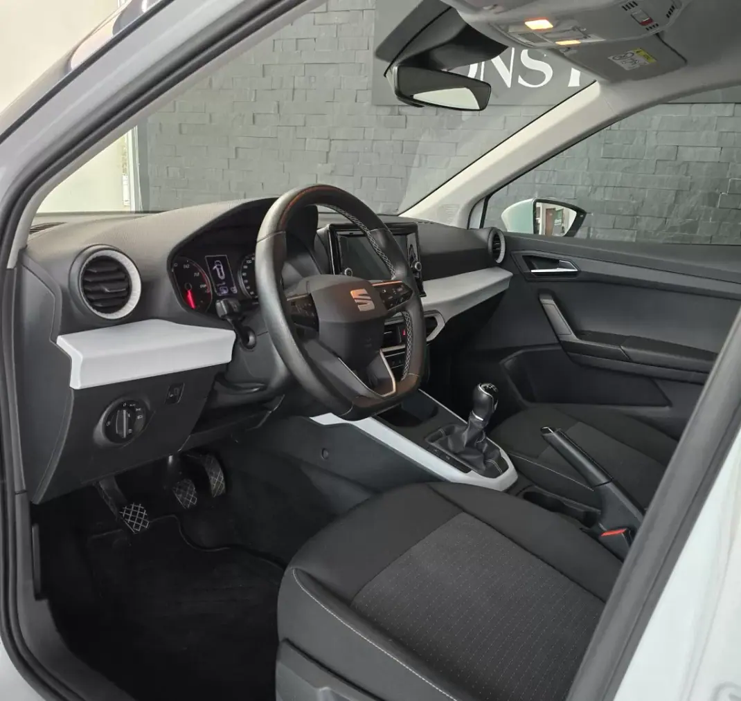 SEAT Arona 2025 - 17990 EUR, 18437 km - 18437km - foto 14 de 18