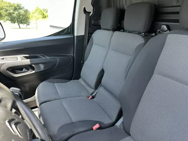 Citroën Berlingo 1.5 Hdi 2020 - 12900 EUR, 120000 km - AUTO.MOTO.pt - 120000km - foto 40 de 53