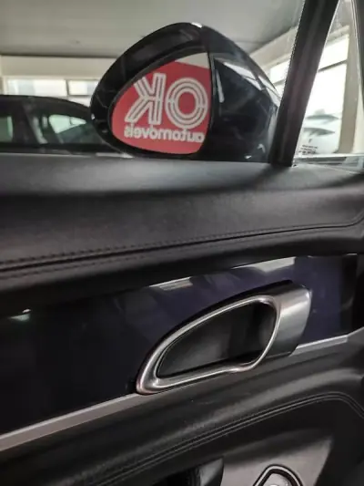 Porsche Panamera 2011 - 39500 EUR, 139500 km - AUTO.MOTO.pt - 139500km - foto 23 de 37