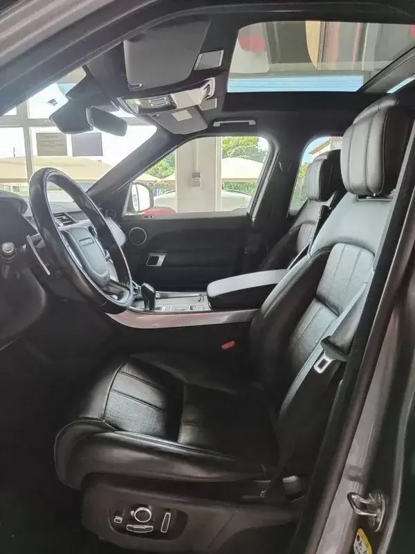 Land Rover Range Rover Sport 2018 - 42990 EUR, 159000 km - AUTO.MOTO.pt - 159000km - foto 13 de 35