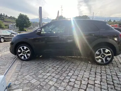 Citroën C4 Cactus 2019 - 18750 EUR, 72912 km - AUTO.MOTO.pt - 72912km - foto 4 de 54