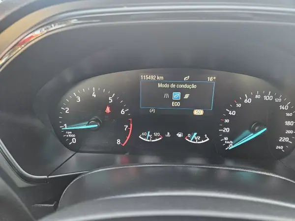 Ford Focus SW 2019 - 13800 EUR, 115000 km - AUTO.MOTO.pt - 115000km - foto 44 de 54