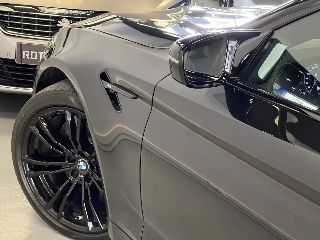 BMW M5 2019 - 87990 EUR, 80000 km - AUTO.MOTO.pt - 80000km - foto 30 de 59