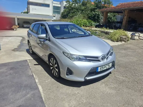 Toyota Auris Touring Sports 2014 - 9920 EUR, 222597 km - AUTO.MOTO.pt - 222597km - foto 13 de 14
