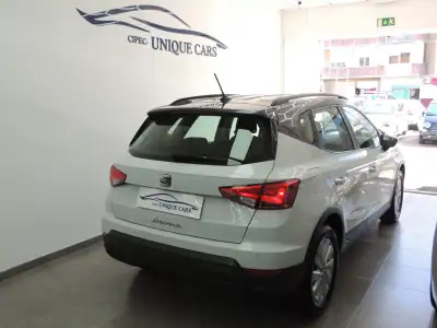 SEAT Arona 2022 - 13950 EUR, 84300 km - AUTO.MOTO.pt - 84300km - foto 2 de 12