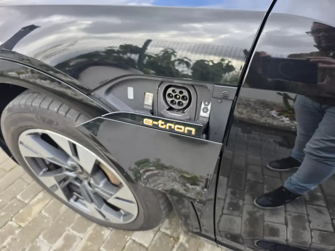 Audi e-tron 2022 - 31750 EUR, 115000 km - AUTO.MOTO.pt - 115000km - foto 68 de 73