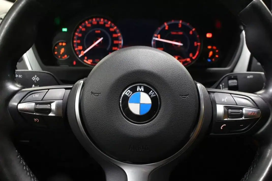 BMW 418 Gran Coupé 2019 - 24400 EUR, 174728 km - AUTO.MOTO.pt - 174728km - foto 27 de 42