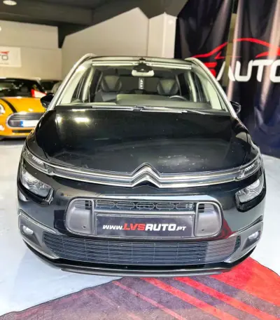 Citroën C4 Spacetourer 2022 - 22000 EUR, 111000 km - AUTO.MOTO.pt - 111000km - foto 8 de 46