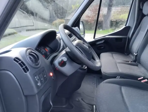 Opel Movano L3 H3 3.5T 2.3CDTI Teto Alto 2019 - 13750 EUR, 220000 km - AUTO.MOTO.pt - 220000km - foto 19 de 30