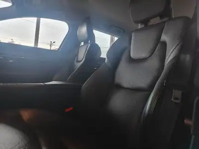 Volvo V90 2017 - 23500 EUR, 131000 km - AUTO.MOTO.pt - 131000km - foto 24 de 39