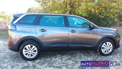 Peugeot 5008 2021 — foto 6 de 39