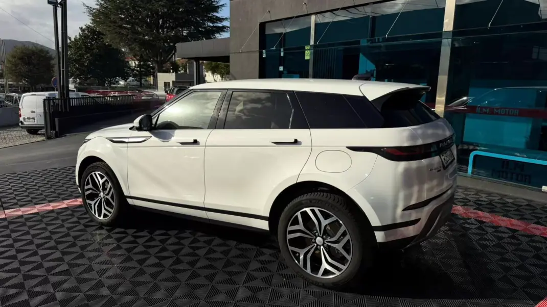 Land Rover Range Rover Evoque 2021 - 38900 EUR, 50000 km - AUTO.MOTO.pt - 50000km - foto 4 de 14