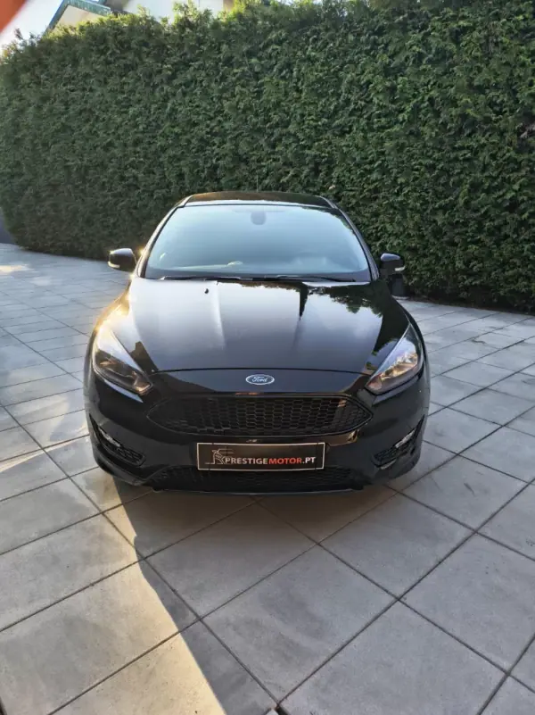 Ford Focus SW 2019 - 13900 EUR, 184000 km - AUTO.MOTO.pt - 184000km - foto 2 de 29