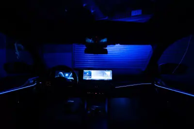 BMW i4 2023 - 43000 EUR, 33000 km - AUTO.MOTO.pt - 33000km - foto 18 de 25