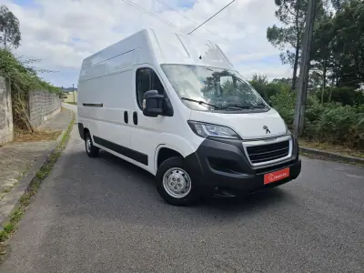 Peugeot BOXER 2.0 BlueHDi 435 L4H2 Premium 2020 - 20350 EUR, 126369 km - AUTO.MOTO.pt - 126369km - foto 5 de 40
