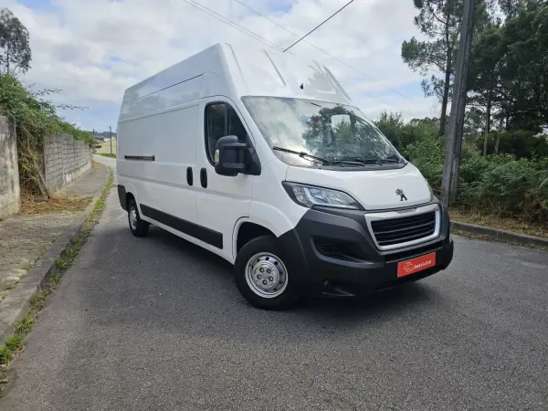 Peugeot BOXER 2.0 BlueHDi 435 L4H2 Premium 2020 - 20350 EUR, 126369 km - AUTO.MOTO.pt - 126369km - foto 5 de 40