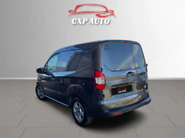 Ford Transit Connect 2019 - 11900 EUR, 111500 km - AUTO.MOTO.pt - 111500km - foto 5 de 12
