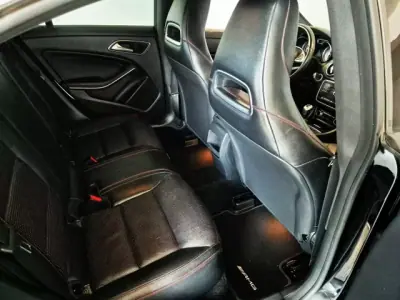 Mercedes-Benz CLA 200 2015 - 16750 EUR, 248208 km - AUTO.MOTO.pt - 248208km - foto 8 de 10