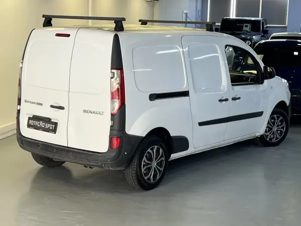 Renault 2018 - 6490 EUR, 385000 km - AUTO.MOTO.pt - 385000km - foto 9 de 33