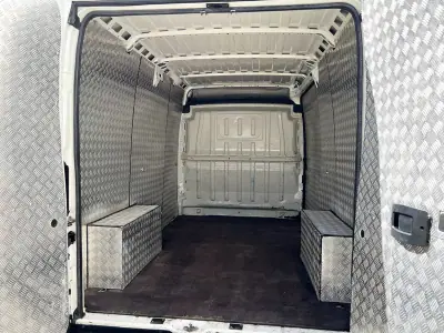 Peugeot 2020 - 16800 EUR, 177696 km - AUTO.MOTO.pt - 177696km - foto 20 de 21