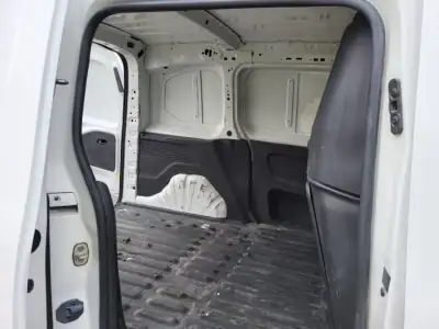 Opel COMBO 2020 - 13750 EUR, 158909 km - AUTO.MOTO.pt - 158909km - foto 13 de 16